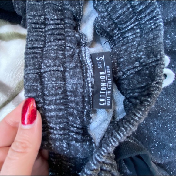 🌿Cozy Cotton On Lounge Black Joggers with Pockets and Fuzzy Inside - Picture 3 of 3